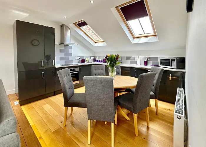 アパート Bluebridge Cluster *